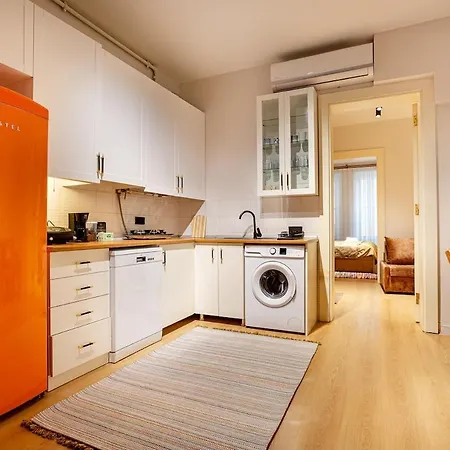A Modernized In The Historic Area Of * Stambuł