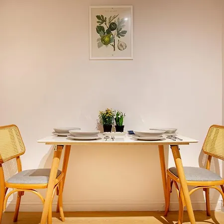 A Modernized In The Historic Area Of Apartment Istanbul
