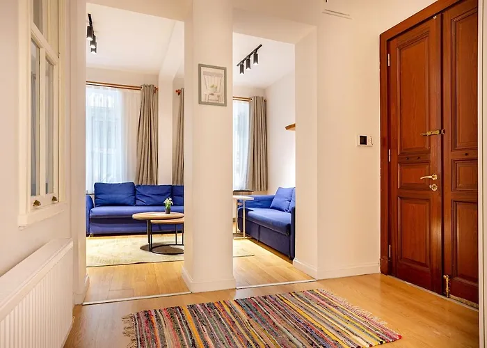 A Modernized In The Historic Area Of Daire *