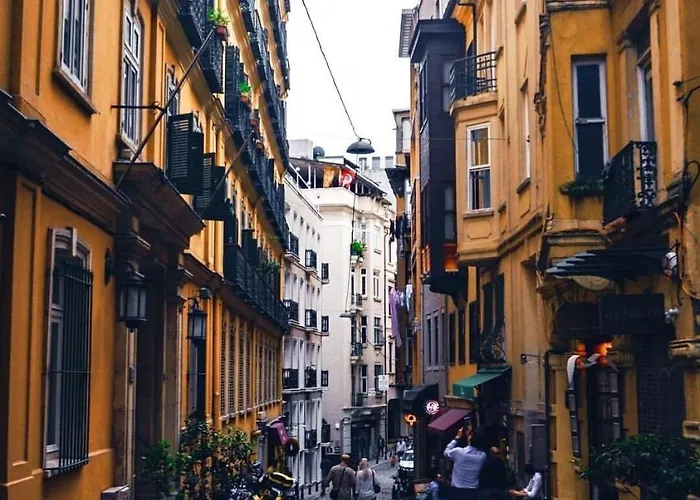 A Modernized In The Historic Area Of Daire *