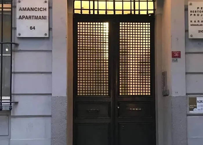 公寓 A Modernized In The Historic Area Of *