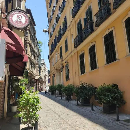 A Modernized In The Historic Area Of