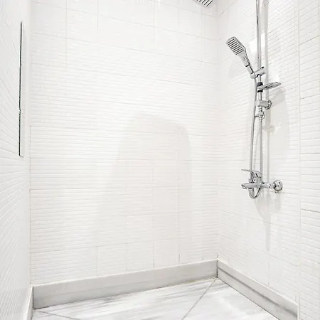 A Modernized In The Historic Area Of